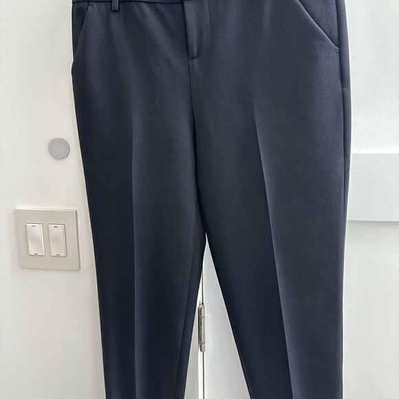 Alice and Olivia black cropped trousers. Size 8 - Picture 1 of 12